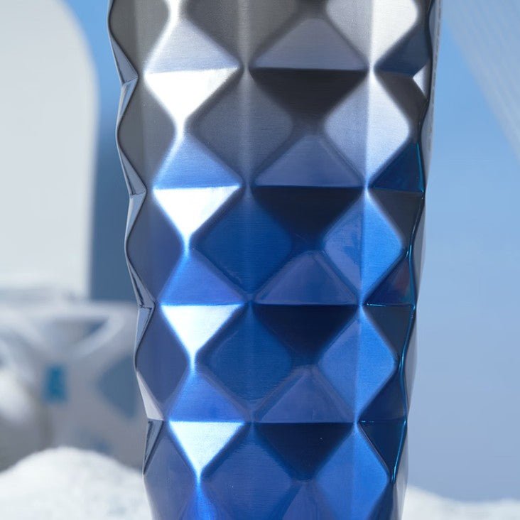 on sale Starbucks China 2022 Ski series - gradient blue Pineapple Stainless steel cup  473ml