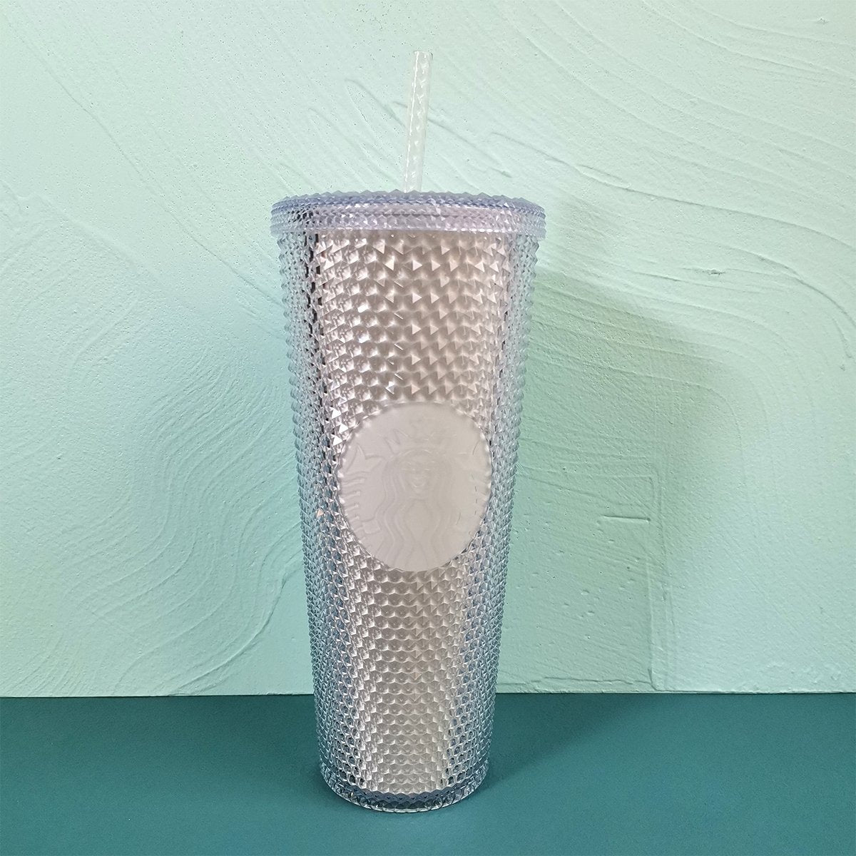 http://loveinstarbucks.com/cdn/shop/products/starbucks-taiwan-glow-in-the-dark-gidt-slick-24oz-studded-straw-cup-791849_1200x1200.jpg?v=1674153274