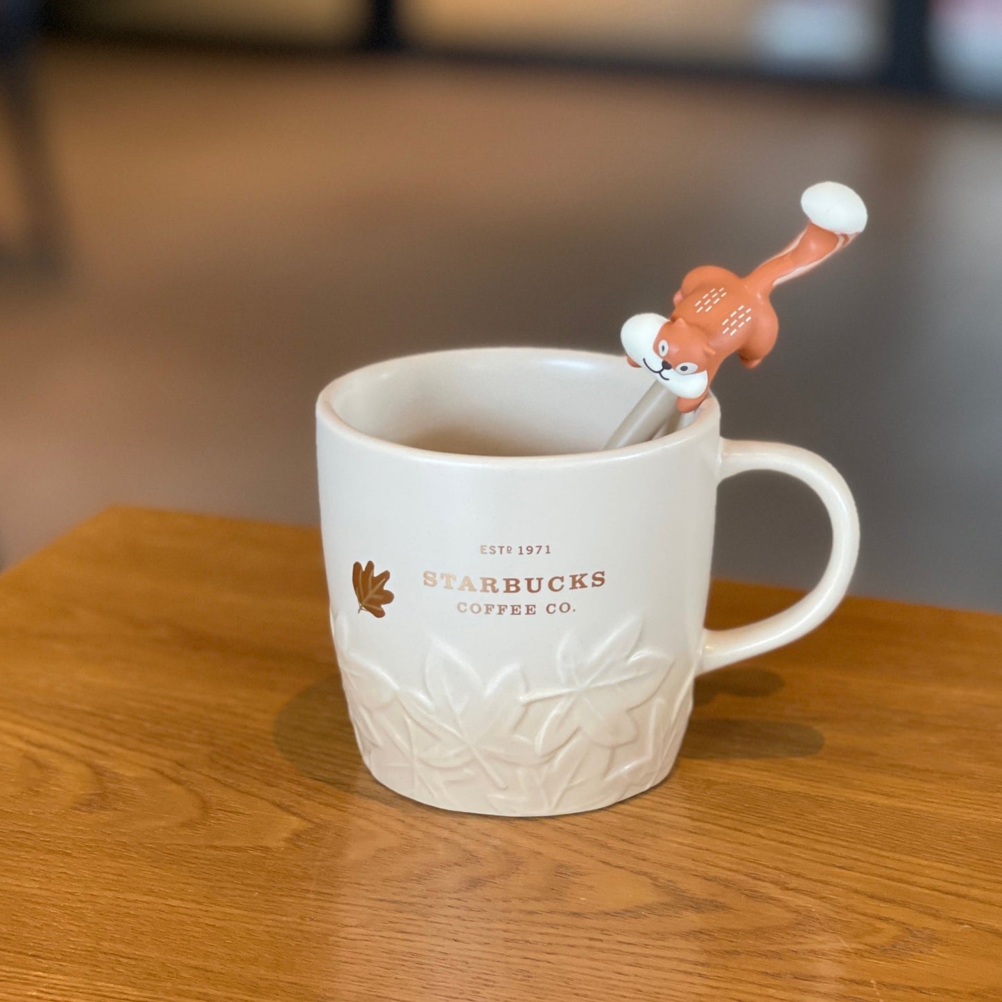 Starbucks warm autumn afterglow Autumn Leaf Embossed Mug Starbucks loveinstarbucks