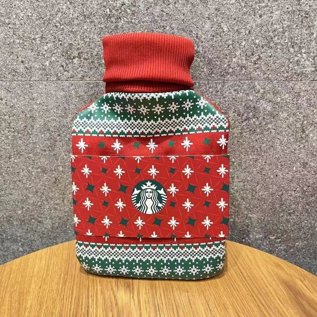 Starbucks China 2023 Christmas h-o-t water bottle