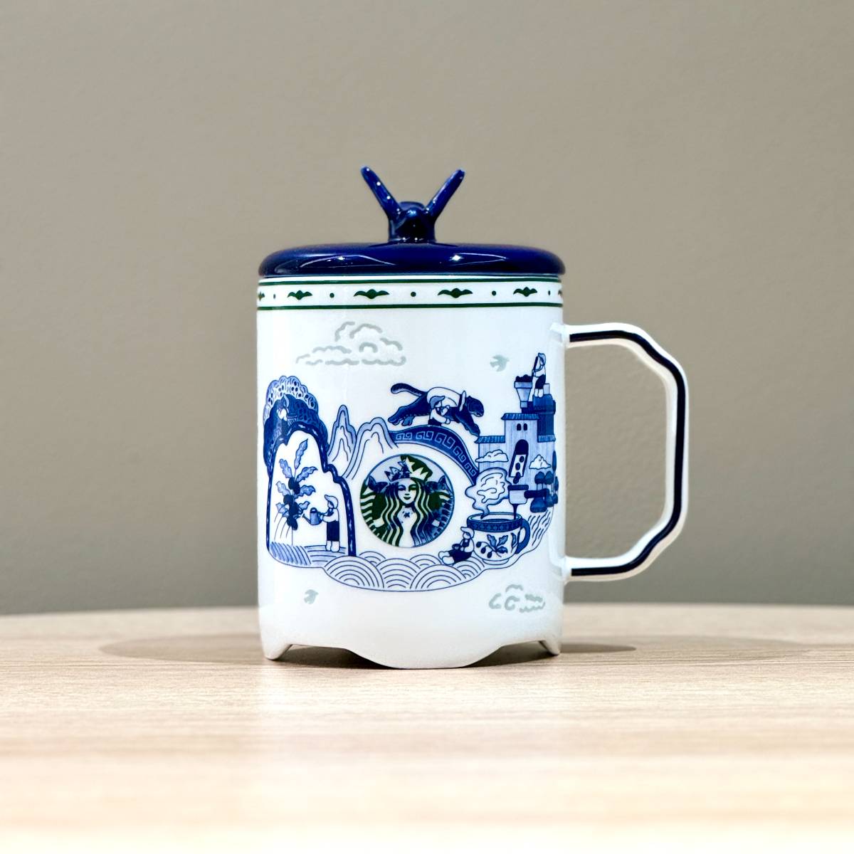 Starbucks China 2024 25th Anniversary Blue and White Porcelain Luminous ceramic mug 440ml