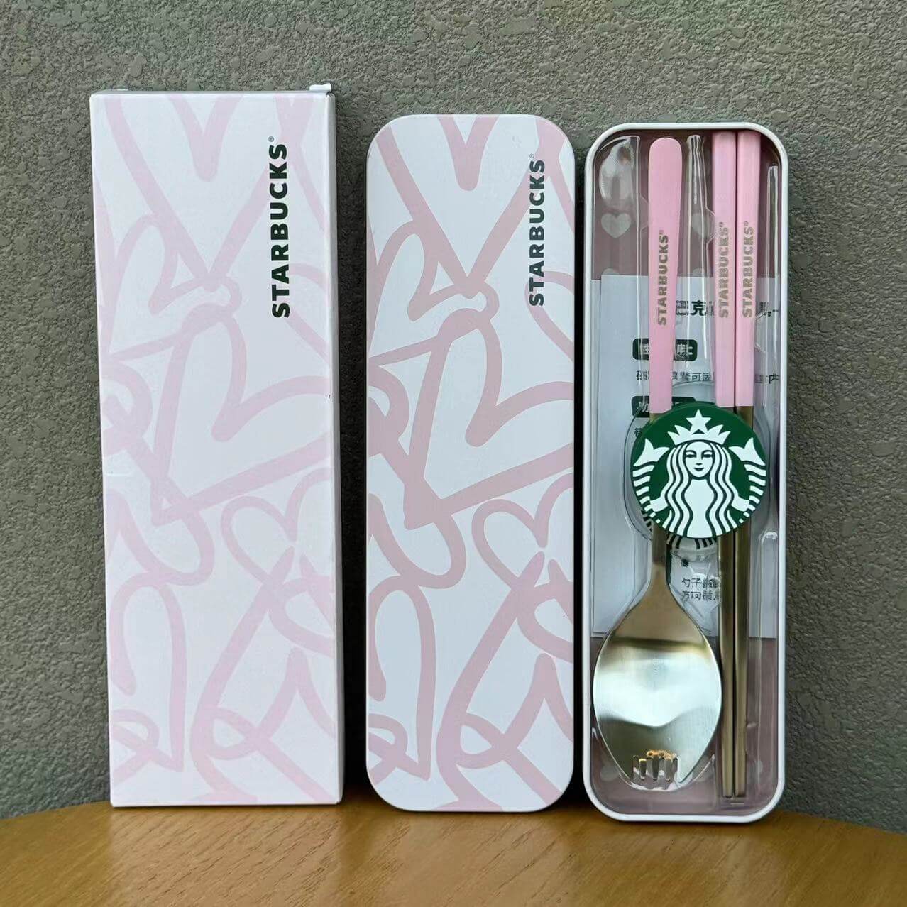 starbucks China 2024 Sakura pink tableware coming with Magnetic buckle