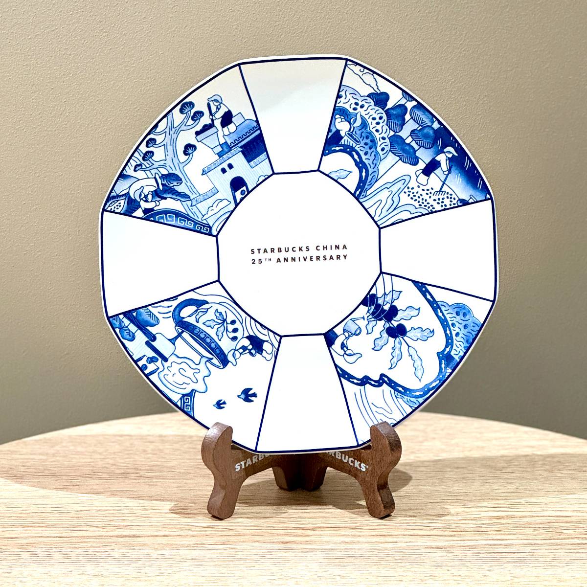 Starbucks China 2024 25th Anniversary Blue and White Porcelain Ceramic disc set