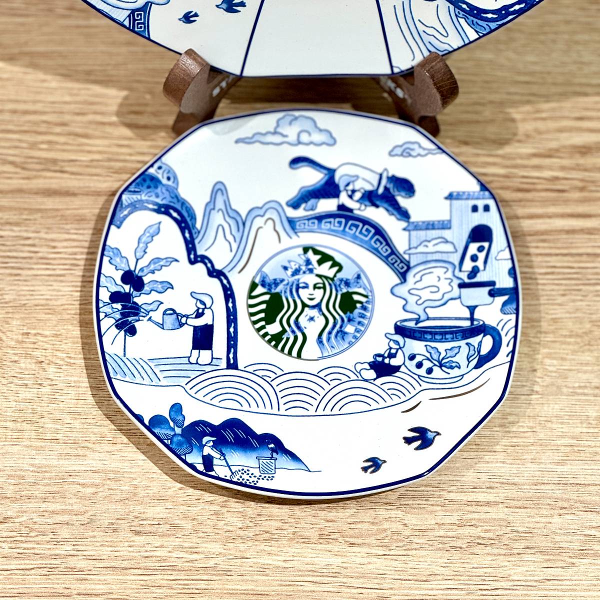 Starbucks China 2024 25th Anniversary Blue and White Porcelain Ceramic disc set