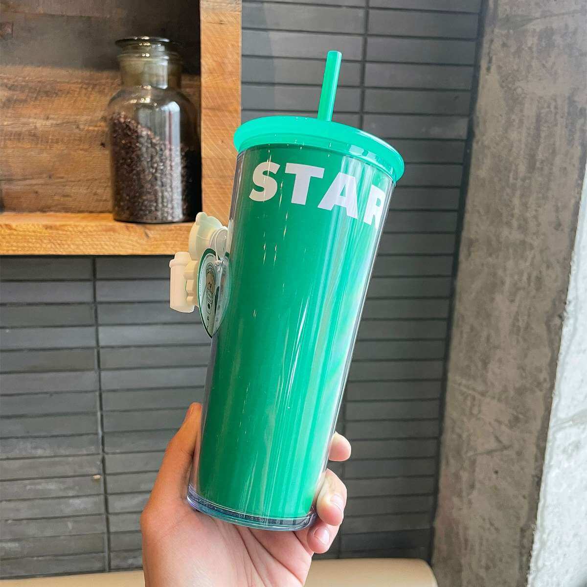 Starbucks China 2024 Coffee grounds and Lively green Finger buckle straw cup 473ml