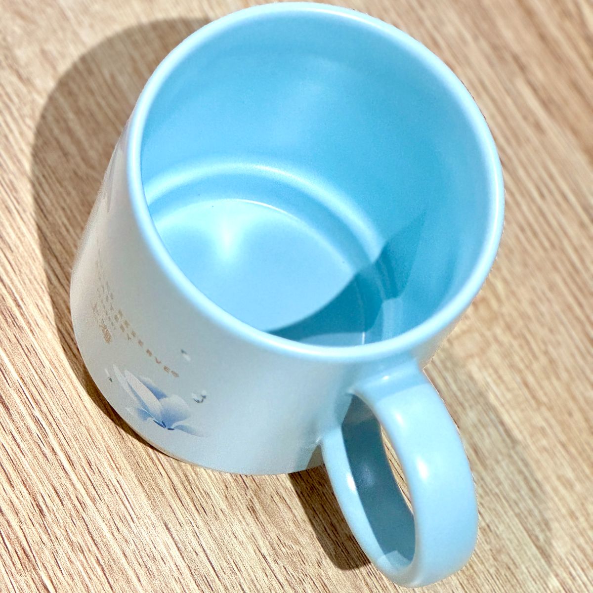 Starbucks China 2023 Shanghai Workshop 6th Anniversary White Magnolia Series light blue mug 355ml