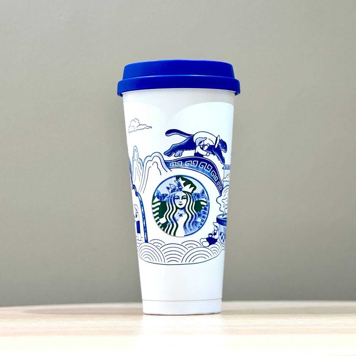 Starbucks China 2024 25th Anniversary Blue and White Porcelain Stainless steel tabletop cup 500ml