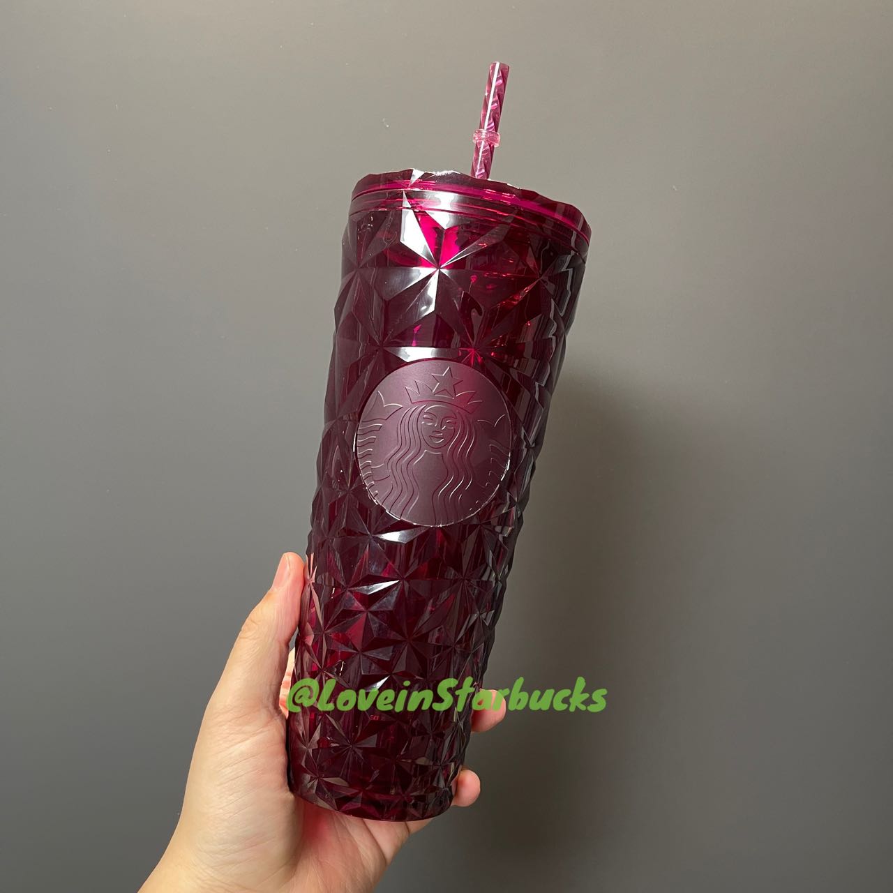 flaw Starbucks dark red prism straw venti cup