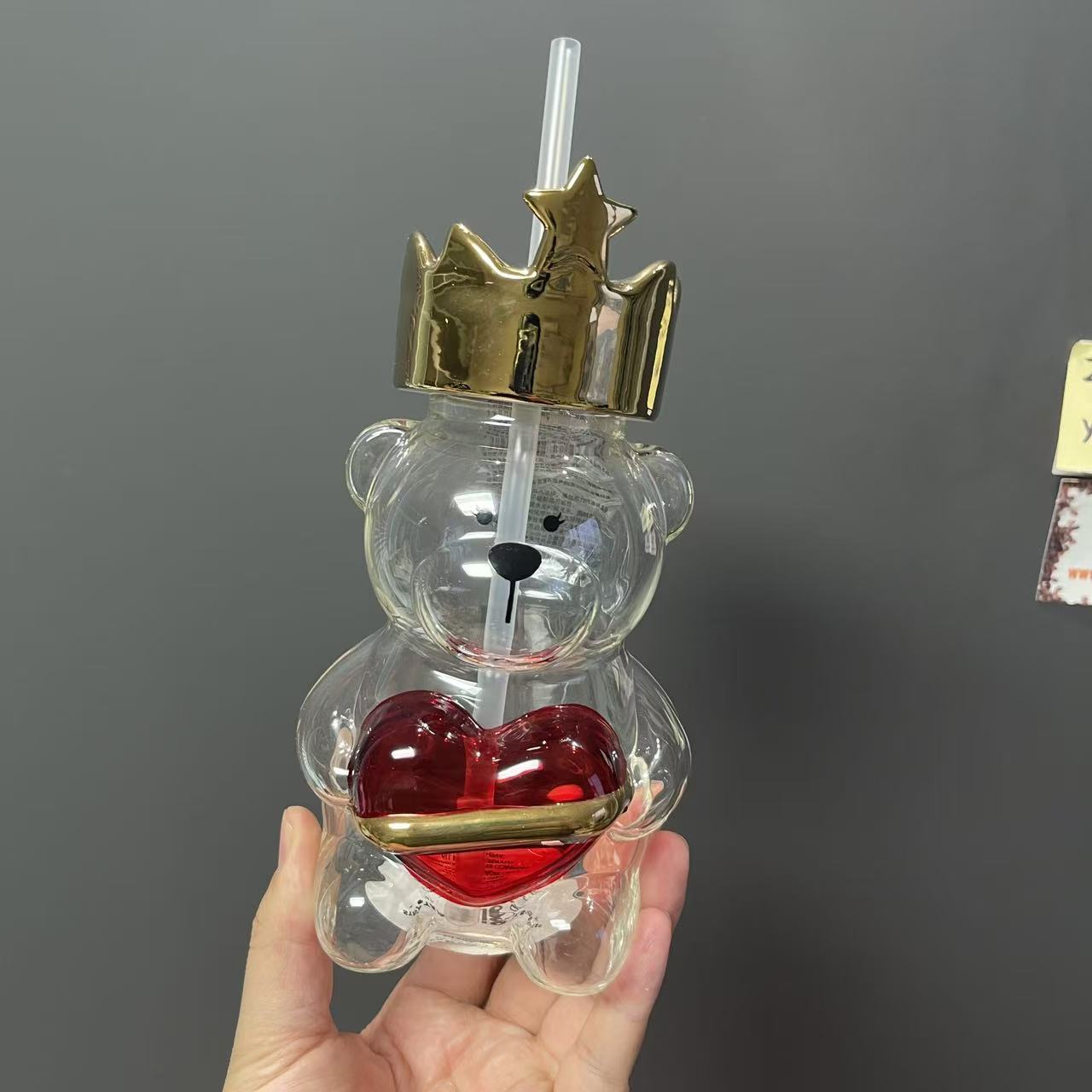 too many flaws as pictures -  Starbucks China 2021 Valentine's Day crown Love heart bear glass cup 532ml - read detail