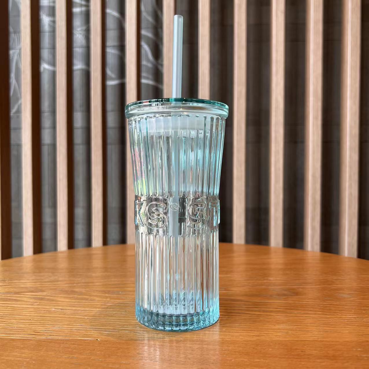 Starbucks China 2023 anniversary white gold mermaid series Light blue glass straw cup 740ml