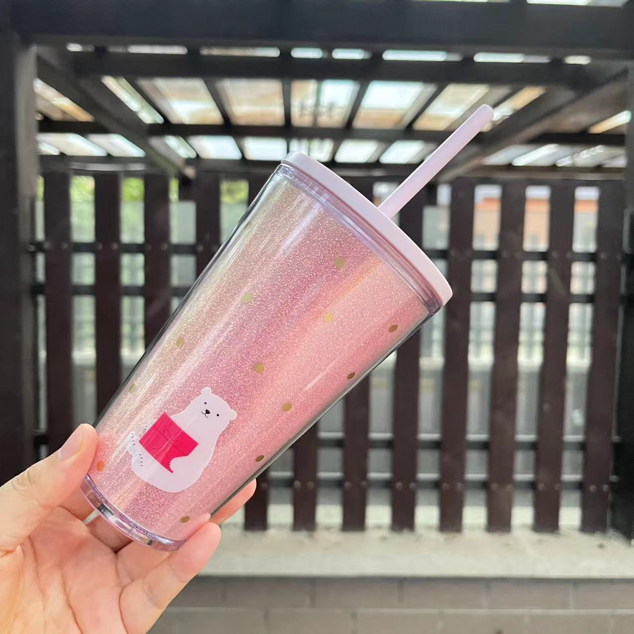 Starbucks Taiwan 2021 bear and gift Grande cold water straw cup