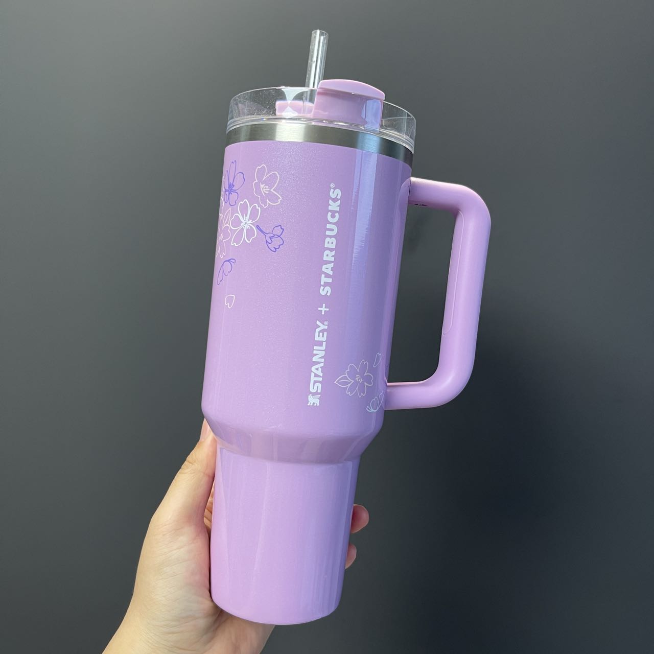 damaged Starbucks Stanley 2024 Philippines Lavender Sakura stainless steel cup 40oz