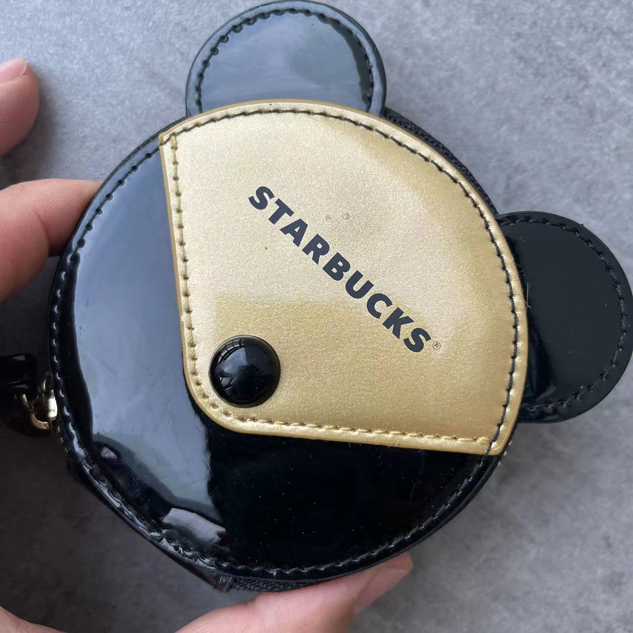 Starbucks China Black Mickey Flaw Coin purse with one 10th anniversary pin