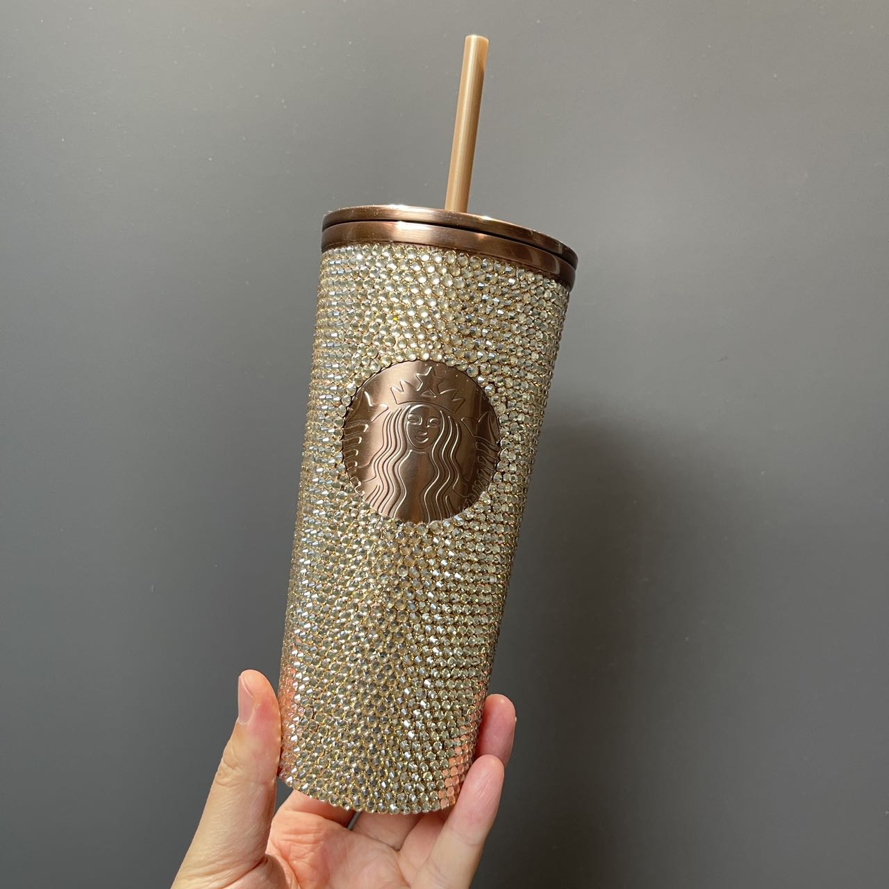 Starbucks Tumblers Taiwan gold rhinestones straw cup