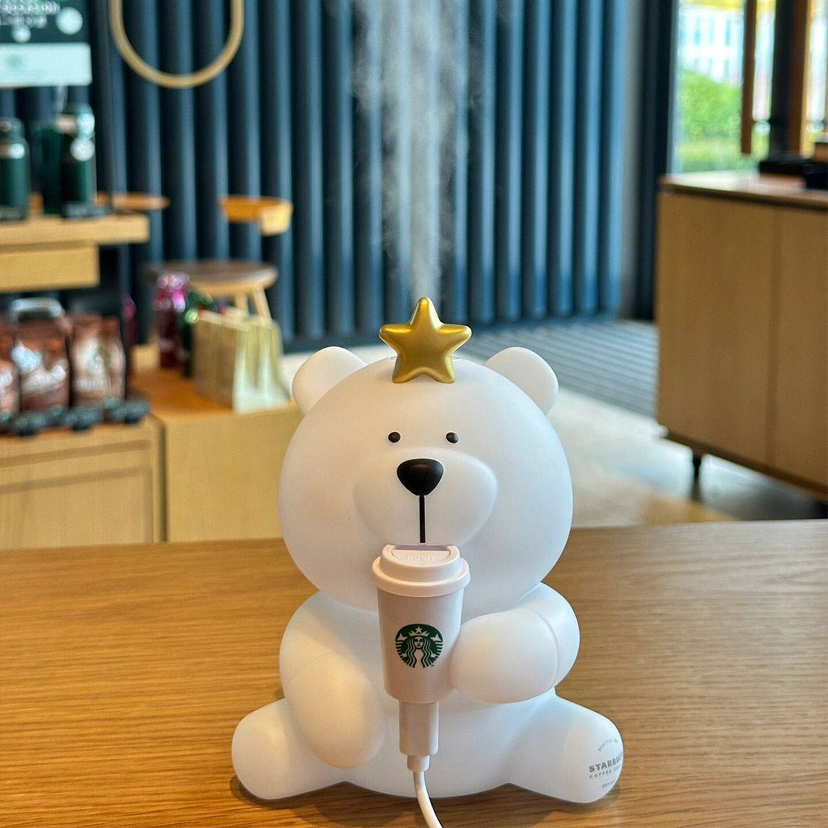 Starbucks China Cute crown bear Bearista humidifier and night light