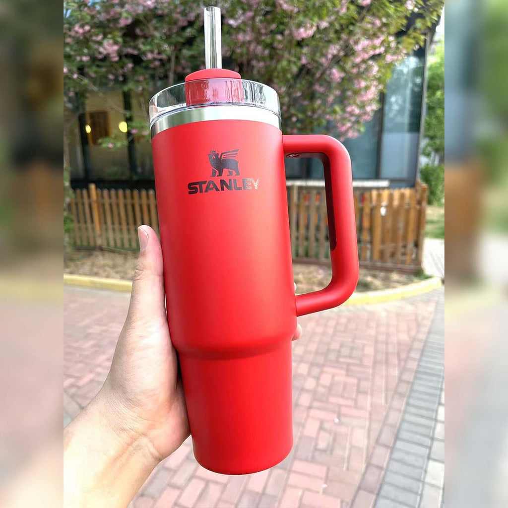 Stanley Quencher H2.0 Flowstate Tumbler 30oz Celebration Red Lava