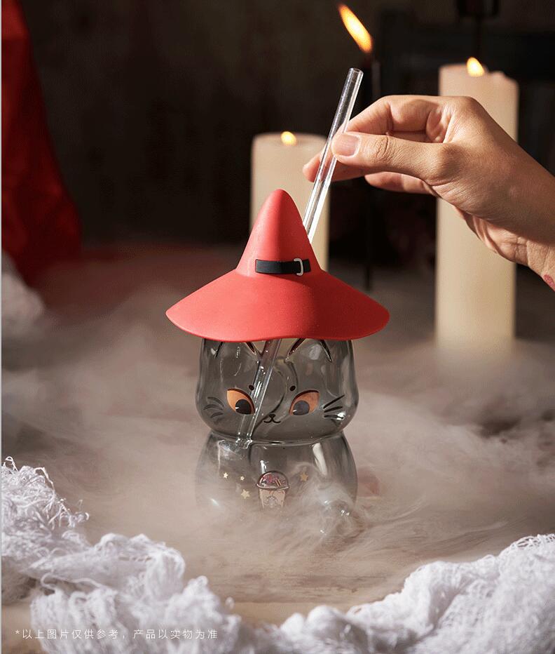 https://loveinstarbucks.com/cdn/shop/products/starbucks-china-2021-halloween-black-cat-bowler-glass-straw-609196.jpg?v=1674153083